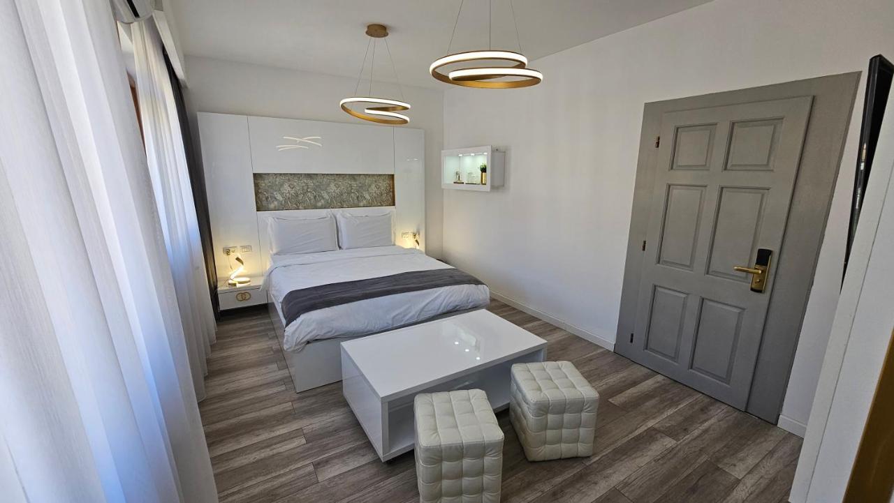 Bed and Breakfast Colt De Rai Resita Exterior foto