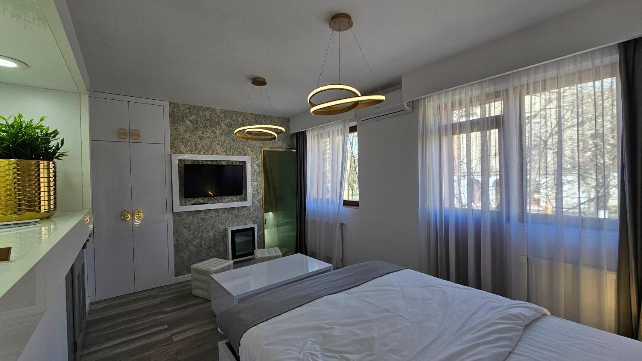 Bed and Breakfast Colt De Rai Resita Exterior foto