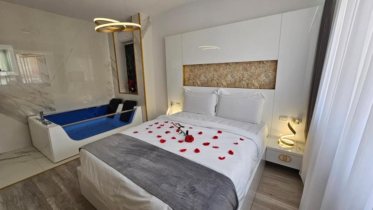 Bed and Breakfast Colt De Rai Resita Exterior foto